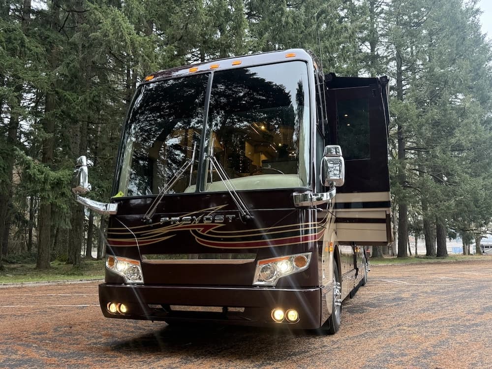 2007 Prevost Featherlite H3-45 Coach - Image 8