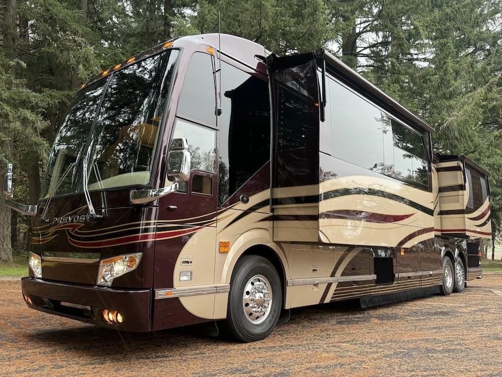 2007 Prevost Featherlite H3-45 Coach - Image 9