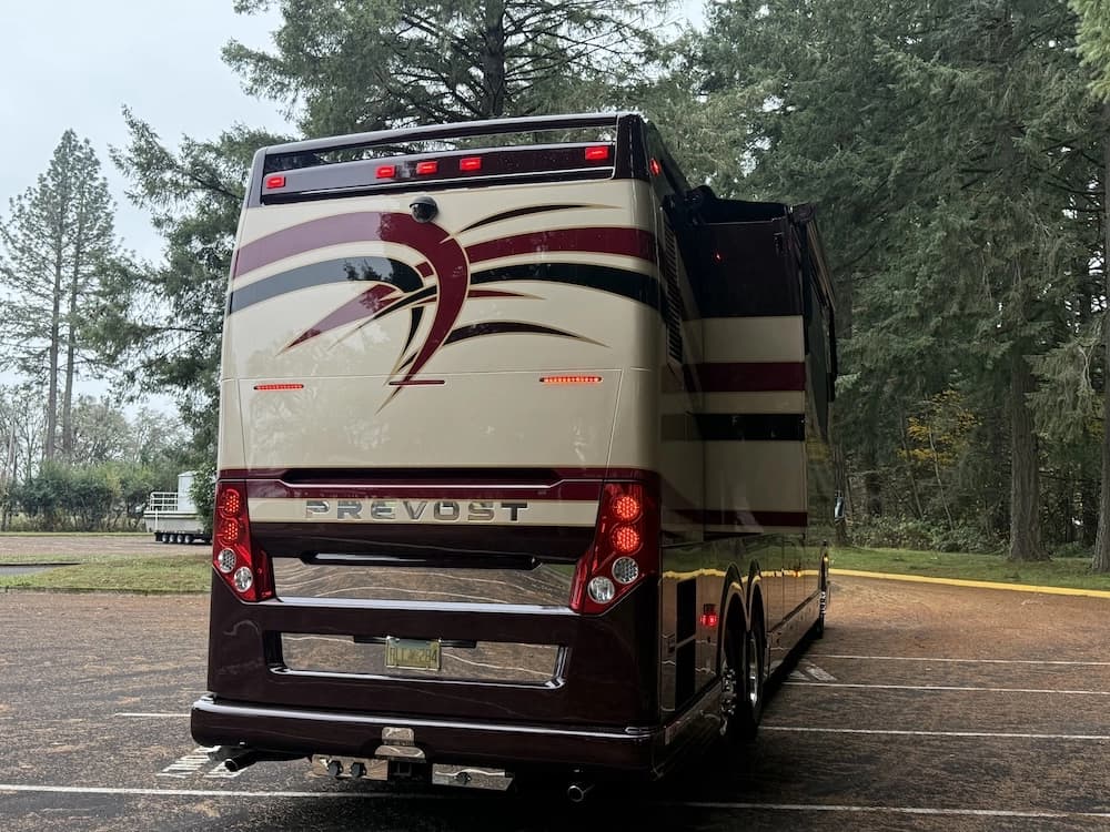 2007 Prevost Featherlite H3-45 Coach - Image 10