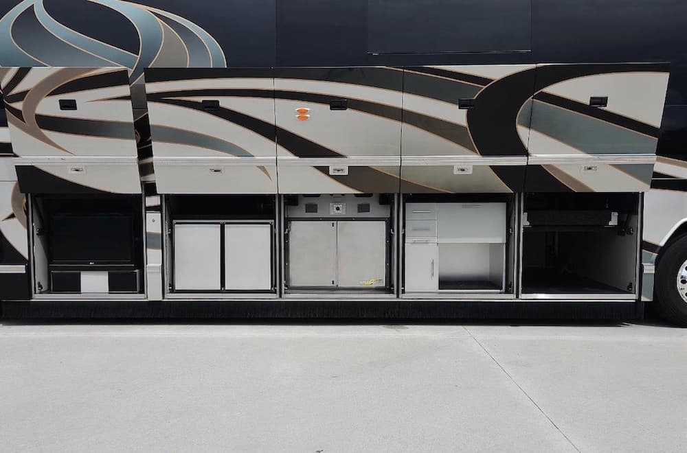 2009 Prevost Featherlite Amadas H3-45 Coach - Image 26