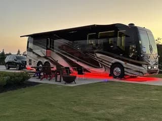 2016 Prevost Liberty Elegant Lady H3-45 bus