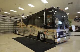 2002 Prevost Liberty XLII bus