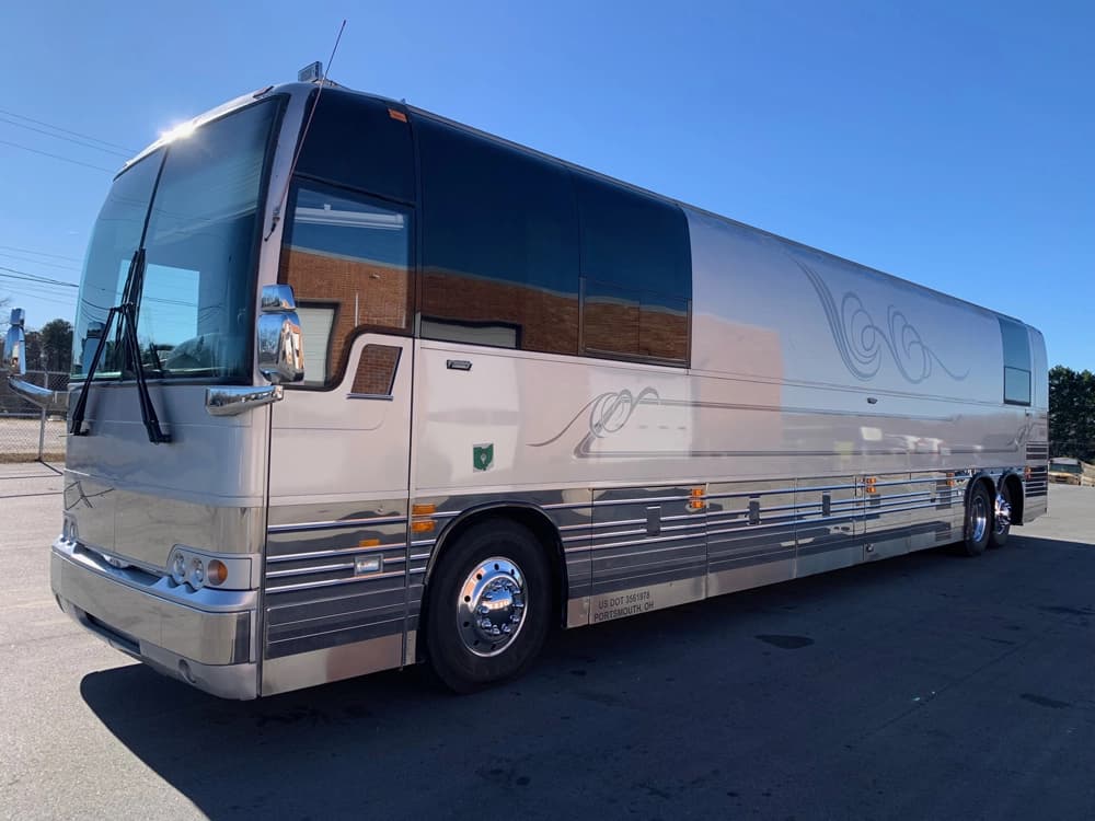 2001 Prevost XLII Coach - Image 7