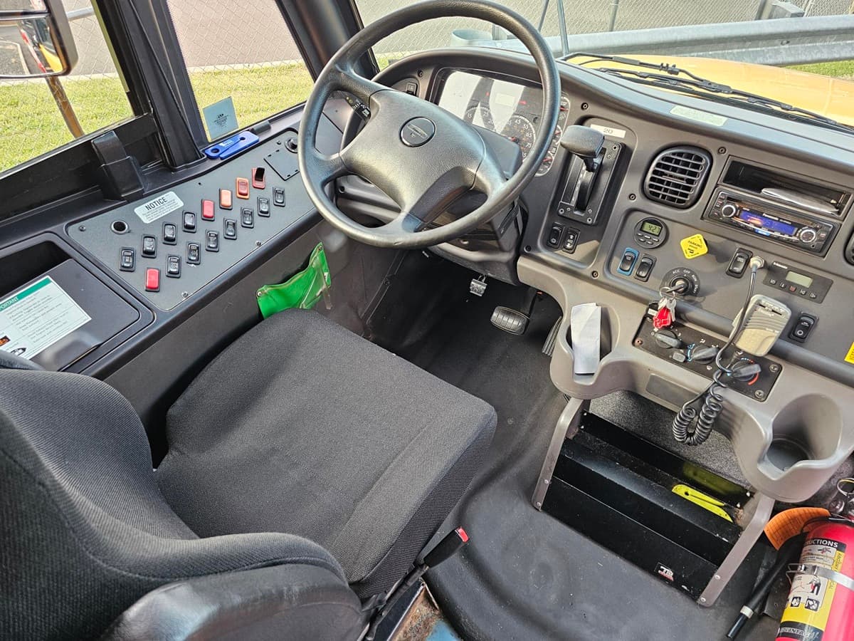 2016 Thomas C2 Air Con 72P - Image 5