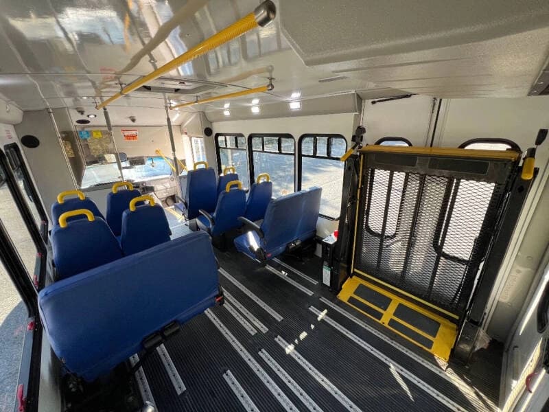 2019 Ford E450 SD Star Trans ADA Shuttle Bus - Image 15