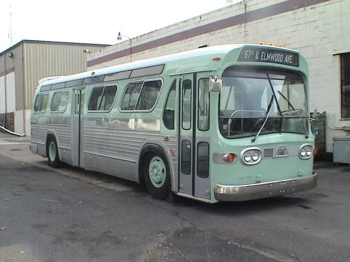 1973 GM TDH 4523A Transit Bus - Image 2