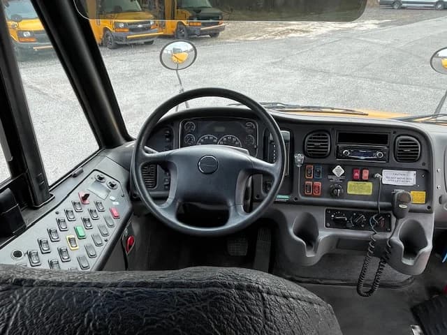 2014 Freightliner Thomas ADA - Image 19