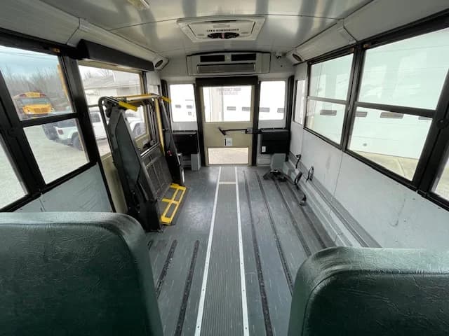 2014 Freightliner Thomas ADA - Image 7