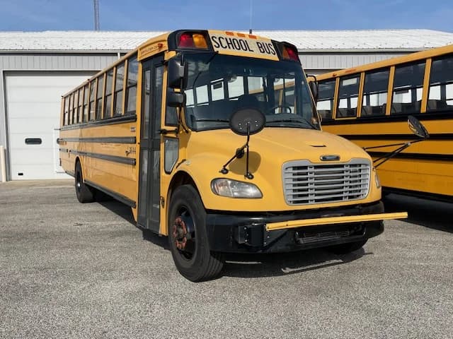 2011 Freightliner Thomas NJ 54 - Image 2