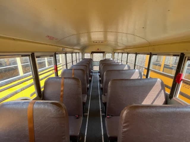2013 International CE School Bus - Image 8