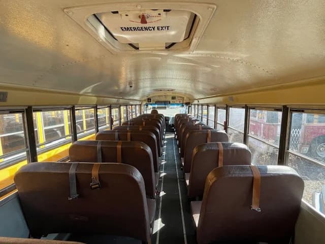 2013 International CE School Bus - Image 6