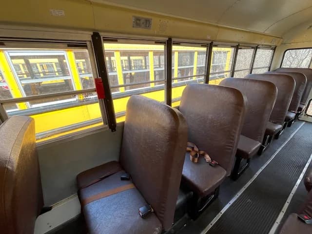 2013 International CE School Bus - Image 4