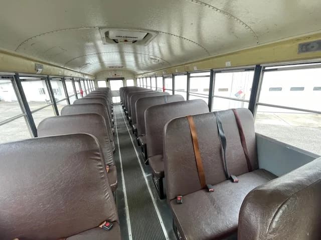 2013 International CE School Bus - Image 9