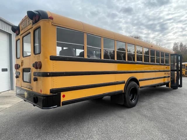 2013 International CE School Bus - Image 16