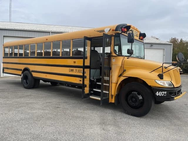 2013 International CE School Bus - Image 19