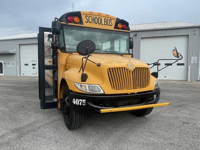 2013 International CE School Bus - Image 14