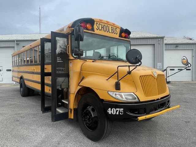 2013 International CE School Bus - Image 23