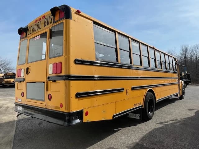 2011 Freightliner Thomas NJ Spec School Bus - Image 25