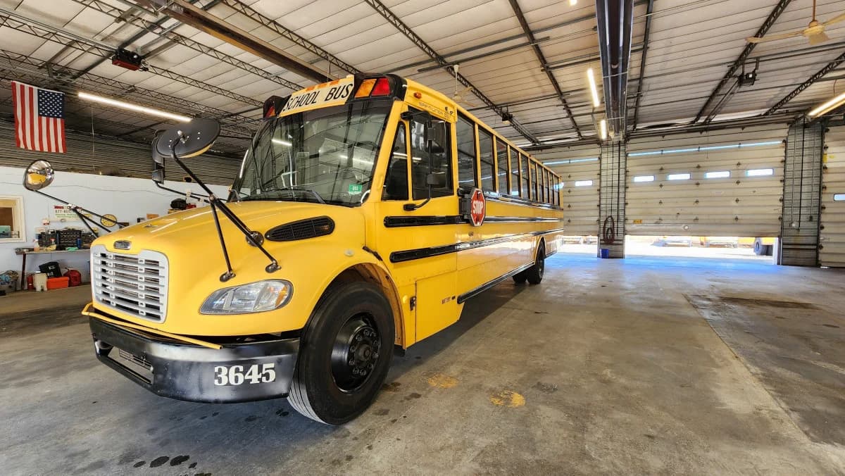 2011 Freightliner Thomas NJ 54 School Bus - Image 10