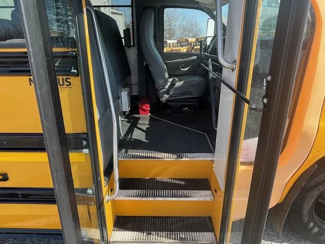 2013 Chevrolet 3500 Collins NJ Spec 24 Pass Mini School Bus - Image 14