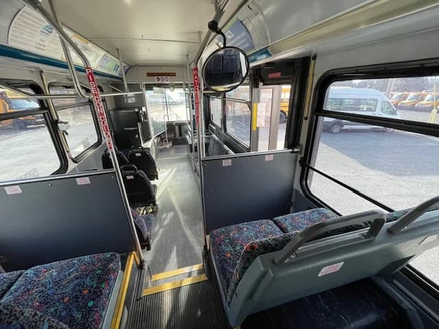 2008 Gillig Low Floor 28 FT Transit - Image 18