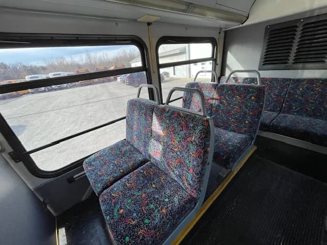 2008 Gillig Low Floor 28 FT Transit - Image 21