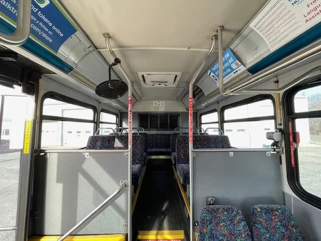 2008 Gillig Low Floor 28 FT Transit - Image 25