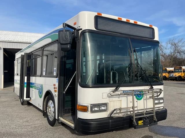 2008 Gillig Low Floor 28 FT Transit - Image 35