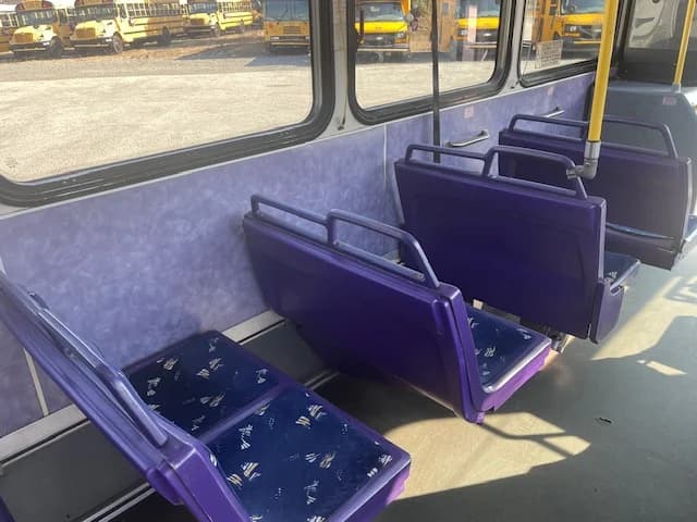 Low Floor Transit #50027 - Image 14