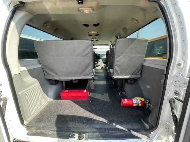 2010 Ford 9 Passenger School Van - Image 6
