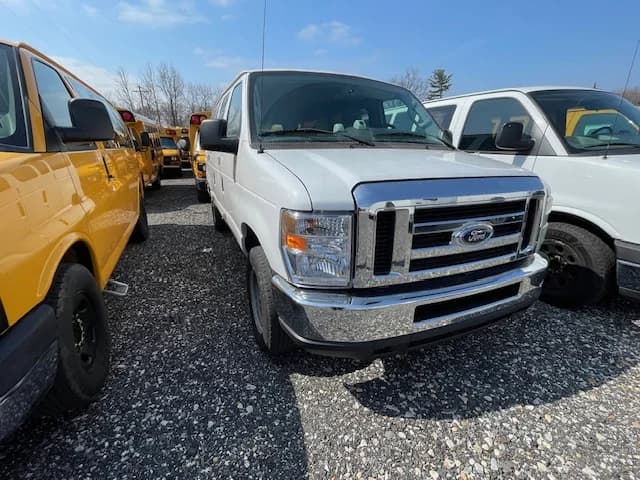 2010 Ford 9 Passenger School Van - Image 2