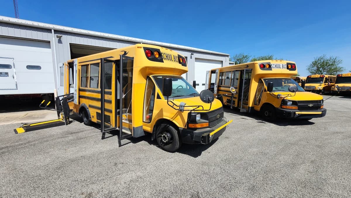 2012 Chevrolet Blue Bird ADA Mini Bus - Image 2