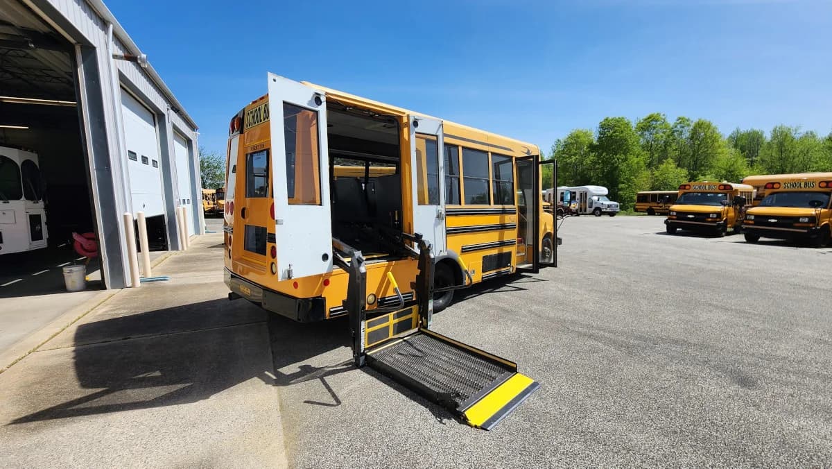 2012 Chevrolet Blue Bird ADA Mini Bus - Image 27