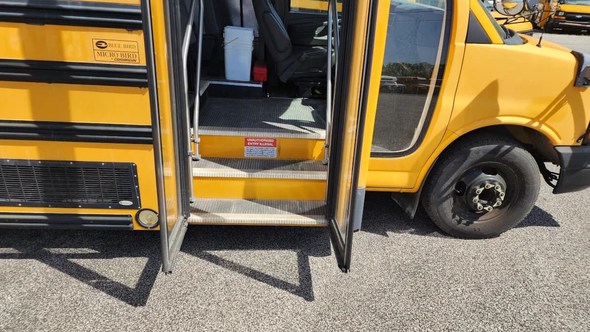 2012 Chevrolet Blue Bird ADA Mini Bus - Image 5