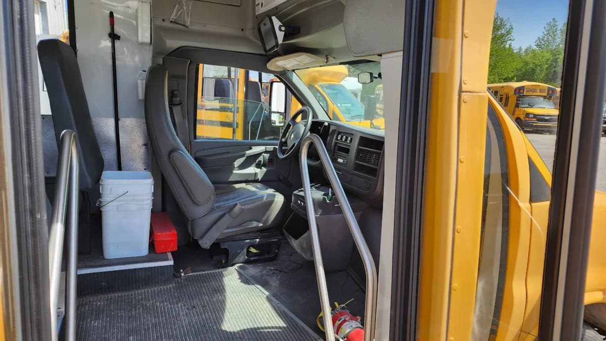 2012 Chevrolet Blue Bird ADA Mini Bus - Image 6