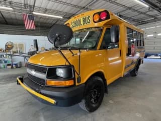 2013 Chevrolet Express bus