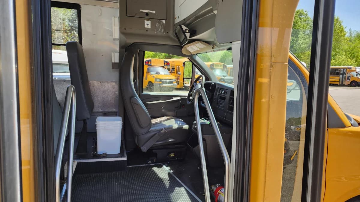 2013 Chevrolet Micro Bird ADA Access - Image 6