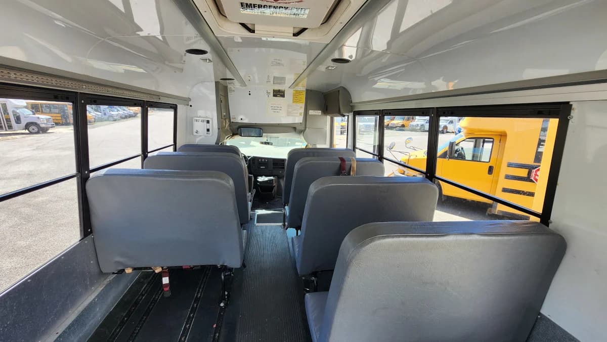 2013 Chevrolet Micro Bird ADA Access - Image 16