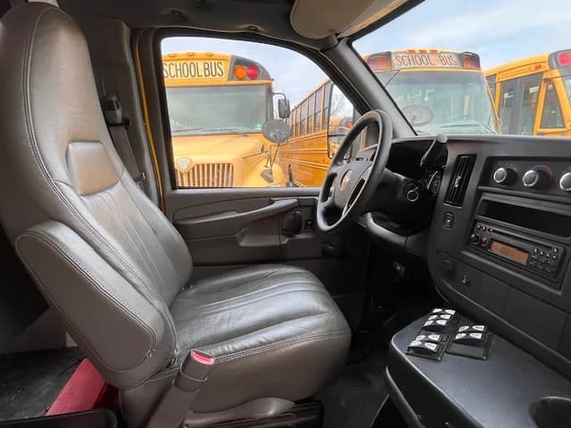 2014 Chevrolet 20 Passenger Blue Bird - Image 7