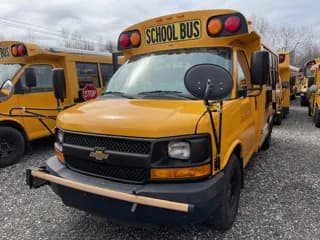 2014 Chevrolet Express bus