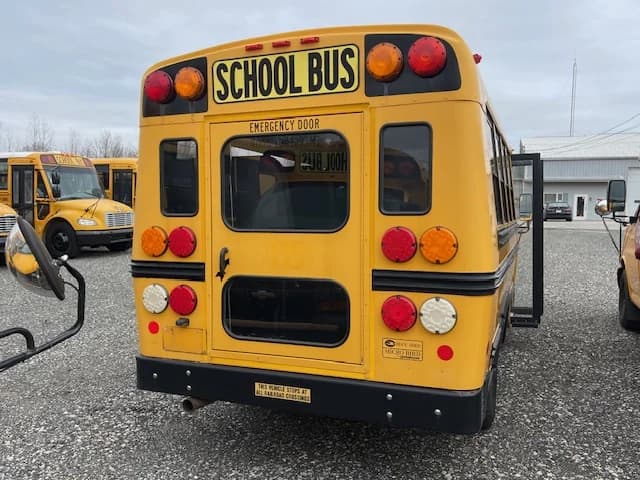 2014 Chevrolet Express Blue Bird 20 Passenger School Bus - Image 12
