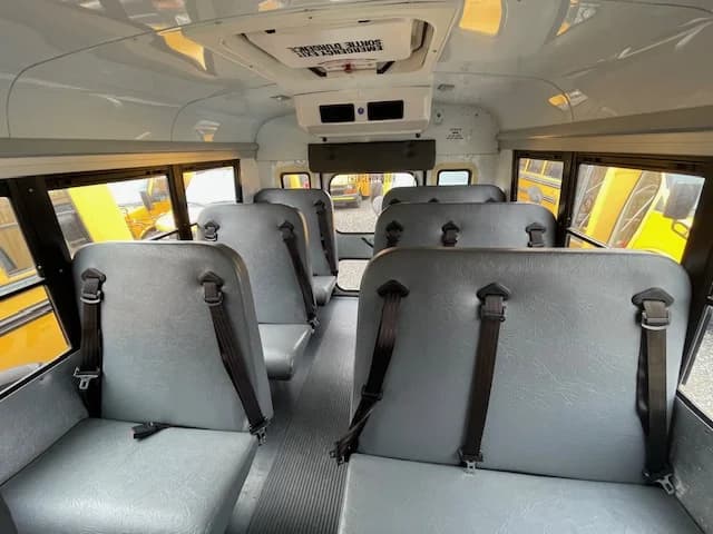 2014 Chevrolet Express Blue Bird 20 Passenger School Bus - Image 4