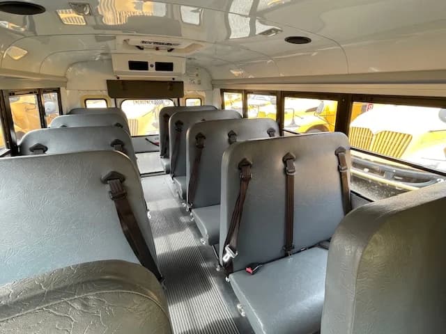 2014 Chevrolet Micro Bird 20 Passenger - Image 9