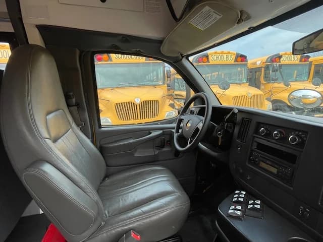 2014 Chevrolet Micro Bird 20 Passenger - Image 10