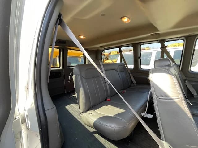 Savana 1500 LS #50050 - Image 7