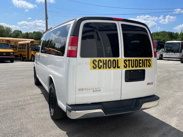 2014 GMC Savana School Van - Image 25