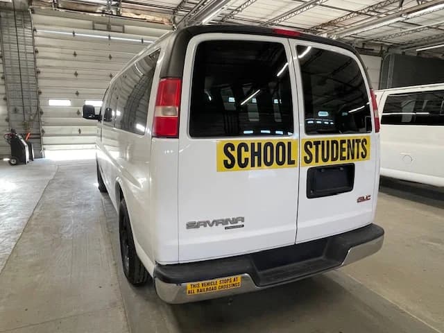 2014 GMC School Passenger Van - Image 21