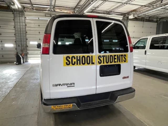 2014 GMC School Passenger Van - Image 25
