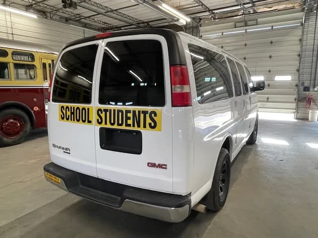 2014 GMC School Passenger Van - Image 4