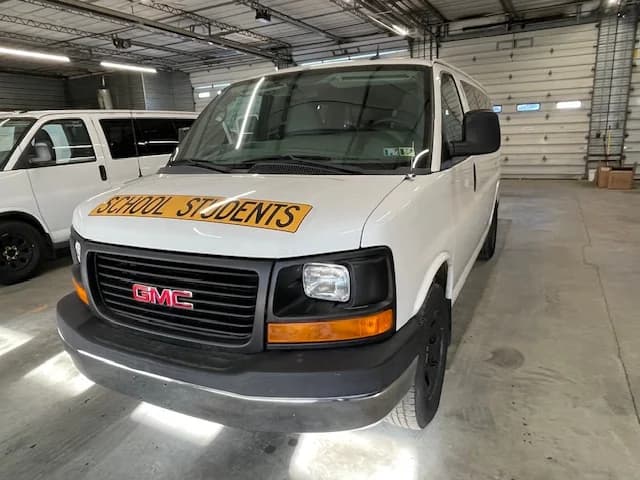 2014 GMC School Passenger Van - Image 23